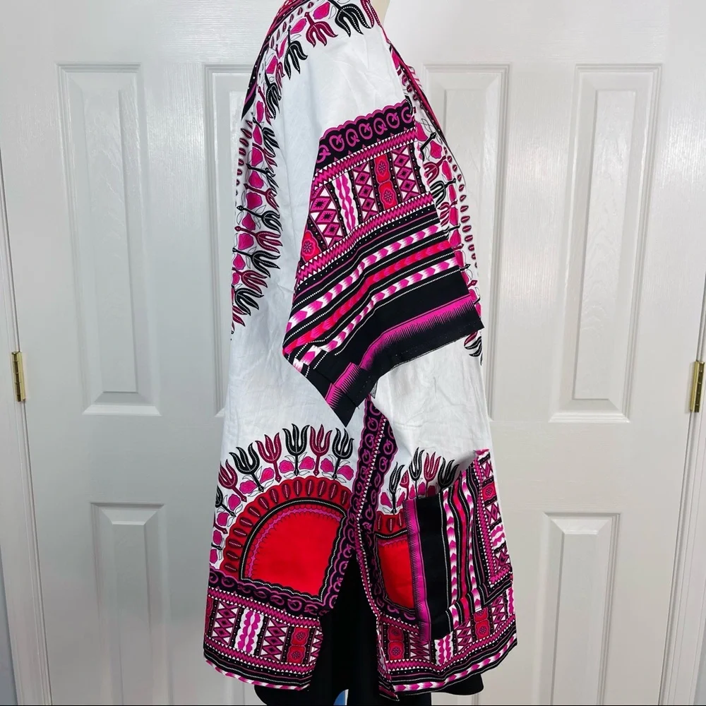 🌟🌟SOLD🌟🌟BRIGHT and BOLD short sleeve 100% COTTON graphic print floral shirt - Picture 3 of 8